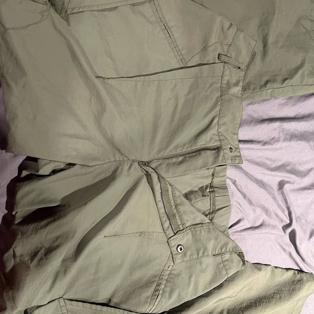 Halara XL cargo flare leg pants